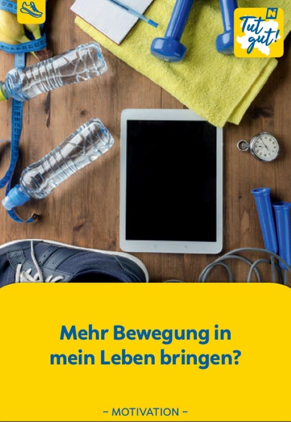 Vorderseite einer Motivationskarte, ein Tablett, Wasserflaschen, Hanteln, Sportschuhe, Uhr, Springseil und Handtuch - alles was man zum Sport benötigt