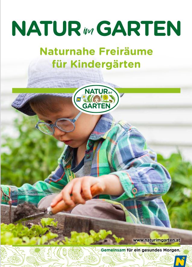 Titelbild der Broschüre mit Kind im Garten